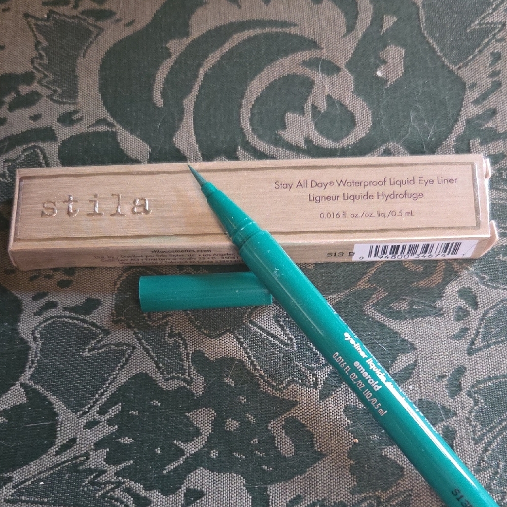 Stila Stay All Day Liquid Eyeliner in Emerald (Discontinued) NIB